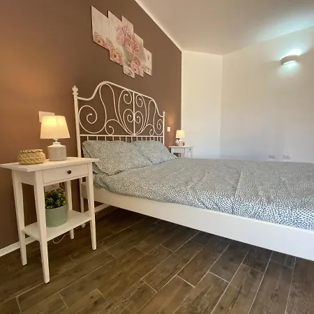 Silvia House Apartament Solanas (Cagliari)